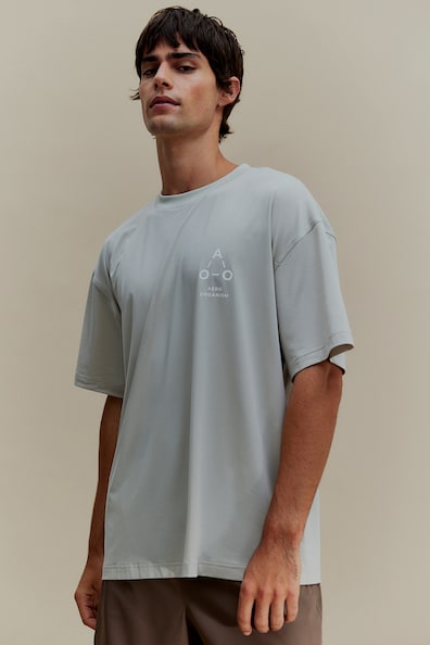 Loose Fit Sports Shirt in DryMove™